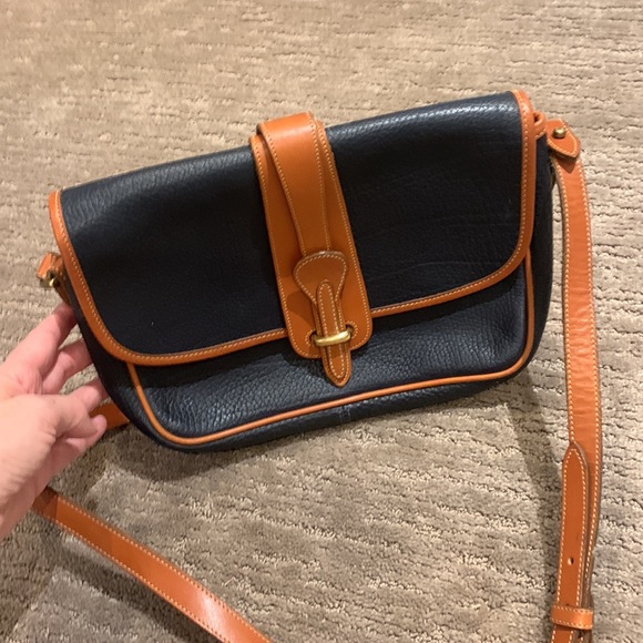 Vintage Dooney And Bourke All Weather Saddle Crossbody Navy Pebbled Leather Bag - Picture 12 of 12